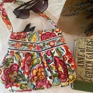💚 VERA BRADLEY “Hannah” bag
